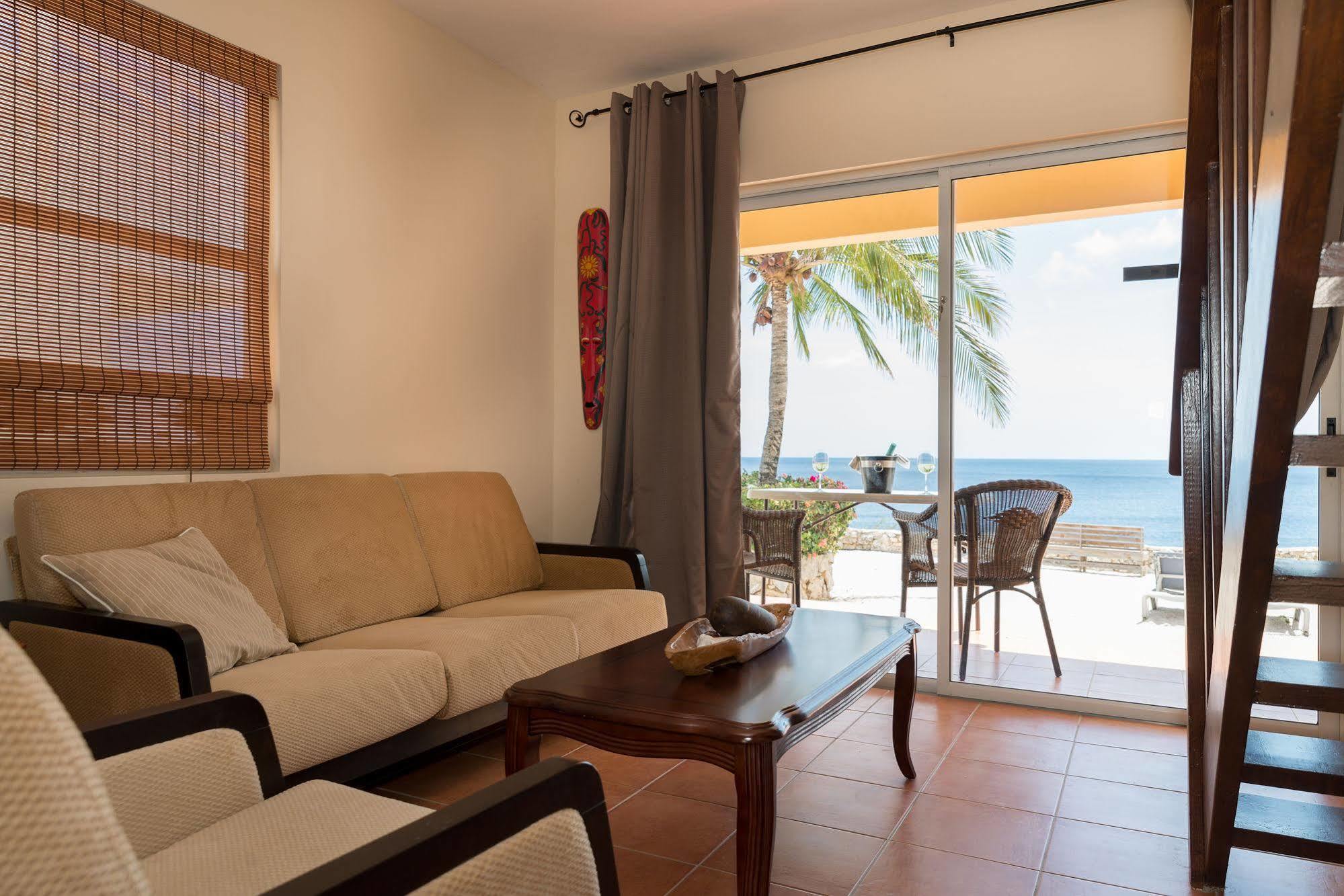 Lagun Blou Dive And Beach Resort Exterior foto
