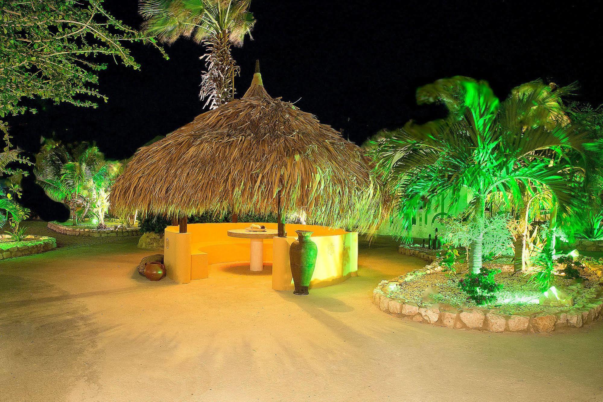 Lagun Blou Dive And Beach Resort Exterior foto
